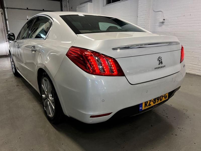 Gebraucht Peugeot 508 136 PS (100 kW) 2011 Weiß Limousine