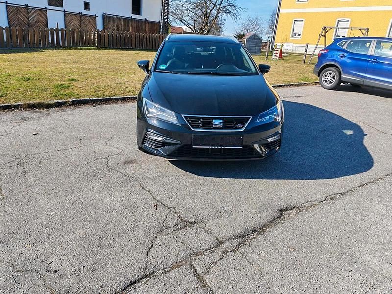 Second-hand Seat Leon FR 180 CP (132 kW) 2017 Negru Break