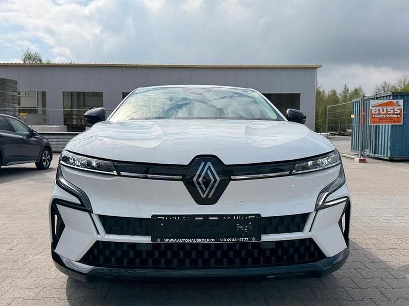 Gebraucht Renault Megane E-Tech Equilibre 96 kW (131 PS) 2022 Weiß Limousine