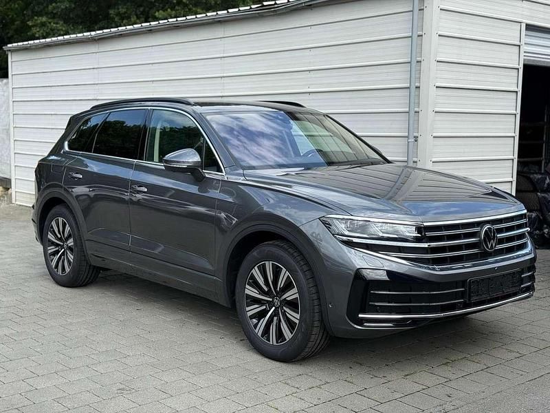 Silikon grau Neu 2025 VW Touareg Elegance SUV | 68.990 € (Superpreis) - Bild 1/4