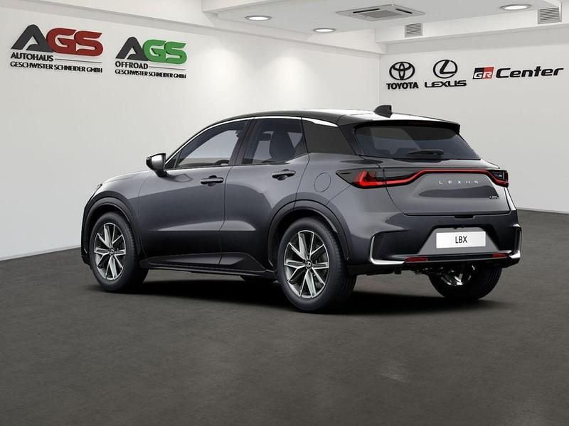 Neu Lexus LBX 136 PS (100 kW) 2026 Obsidiangrau/schwarz SUV
