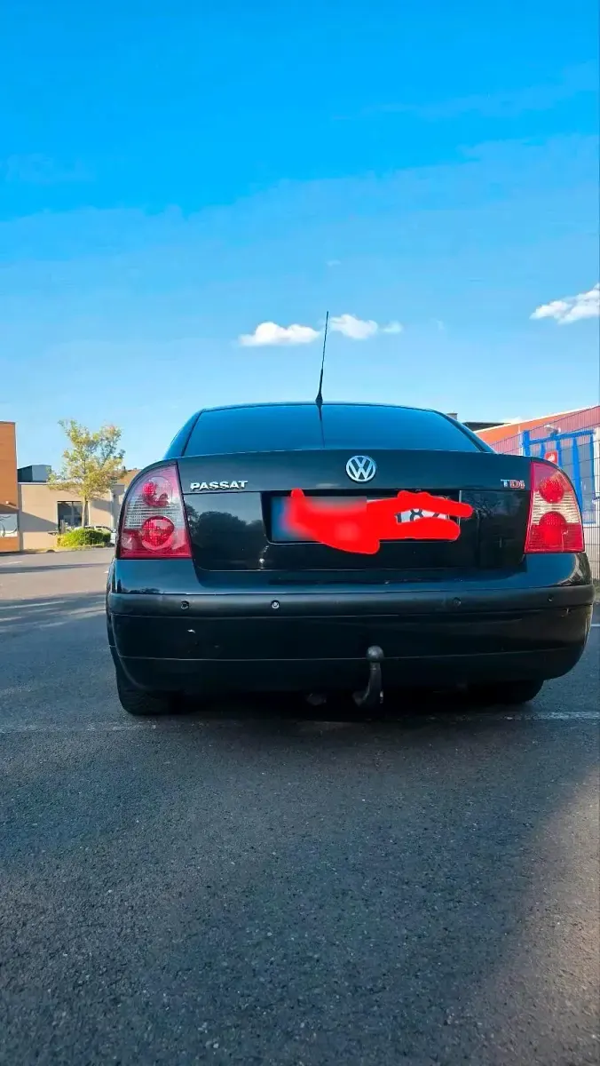 Usata VW Passat 131 CV (96 kW) 2004 Nero Berlina