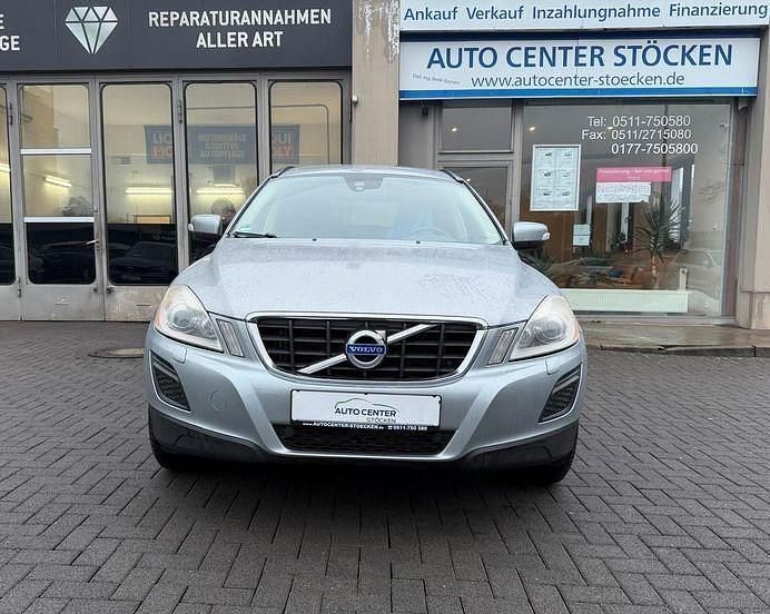 Gebraucht Volvo XC60 163 PS (119 kW) 2011 Silber SUV
