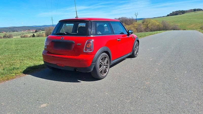 Second-hand Mini Cooper 75 CP (55 kW) 2009 Roșu Hatchback