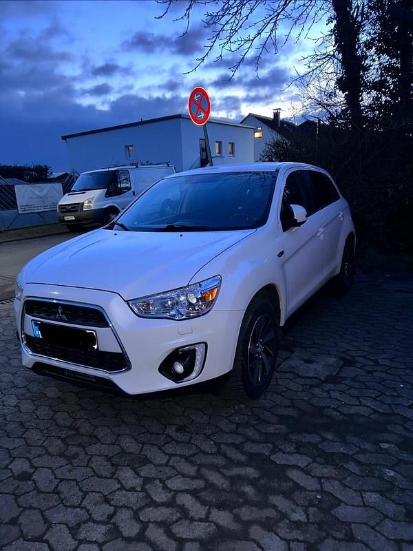 Gebraucht Mitsubishi ASX 150 PS (110 kW) 2014 Weiß SUV
