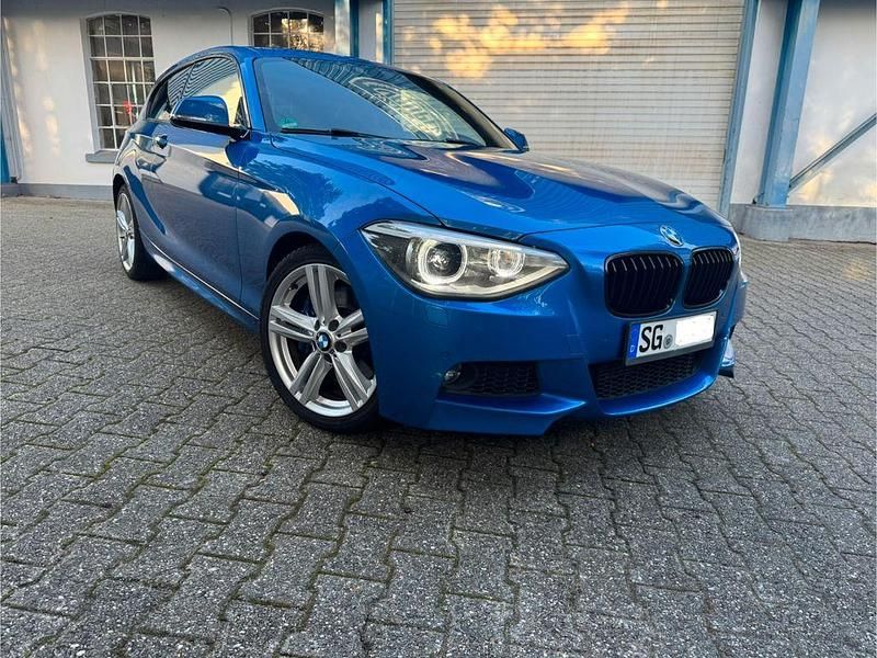 Blau Gebraucht 2013 BMW 120 M Performance Kleinwagen | 13.900 € (Fairer Preis) - Bild 1/4