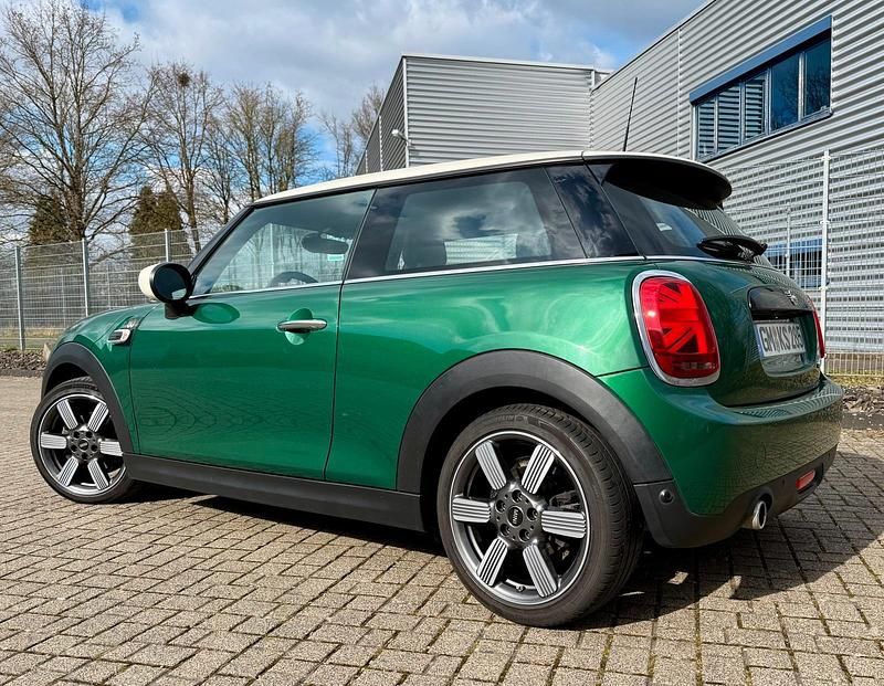 Gebraucht Mini Cooper 136 PS (100 kW) 2019 Grün Kleinwagen