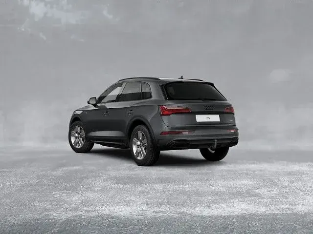 Second-hand Audi Q5 S-Line 204 CP (150 kW) 2024 Gri SUV