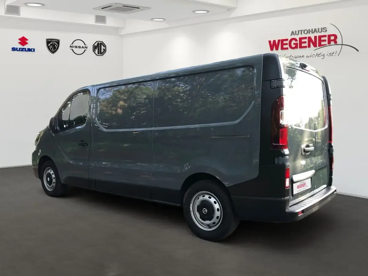Gebraucht Nissan Primastar Tekna 150 PS (110 kW) 2023 Grau Van / Kleinbus