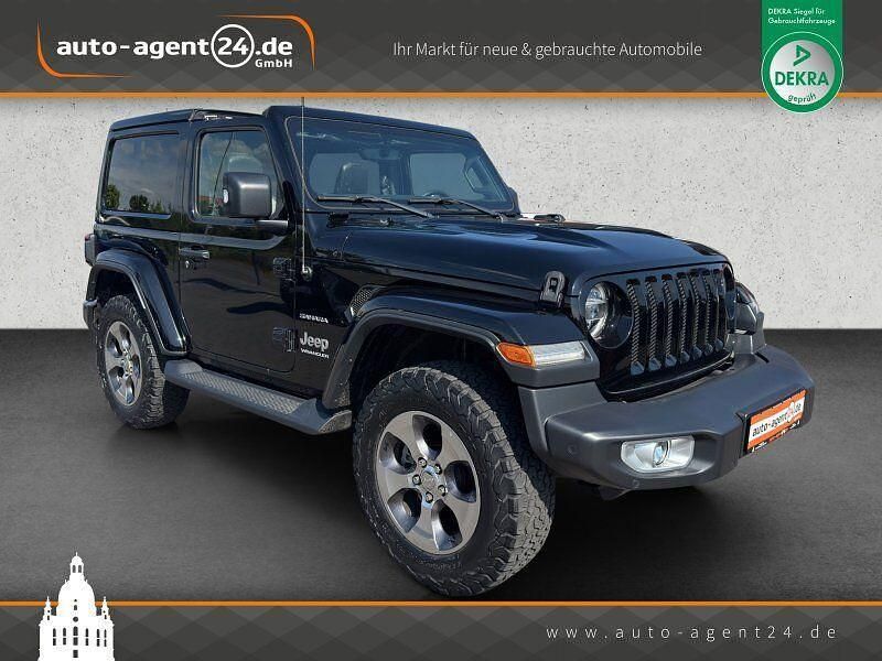 Schwarz metallic Gebraucht 2019 Jeep Wrangler Sahara SUV | 42.990 € (Fairer Preis) - Bild 1/4