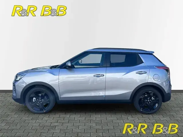 Neu KGM Tivoli 163 PS (119 kW) 2026 Silber SUV
