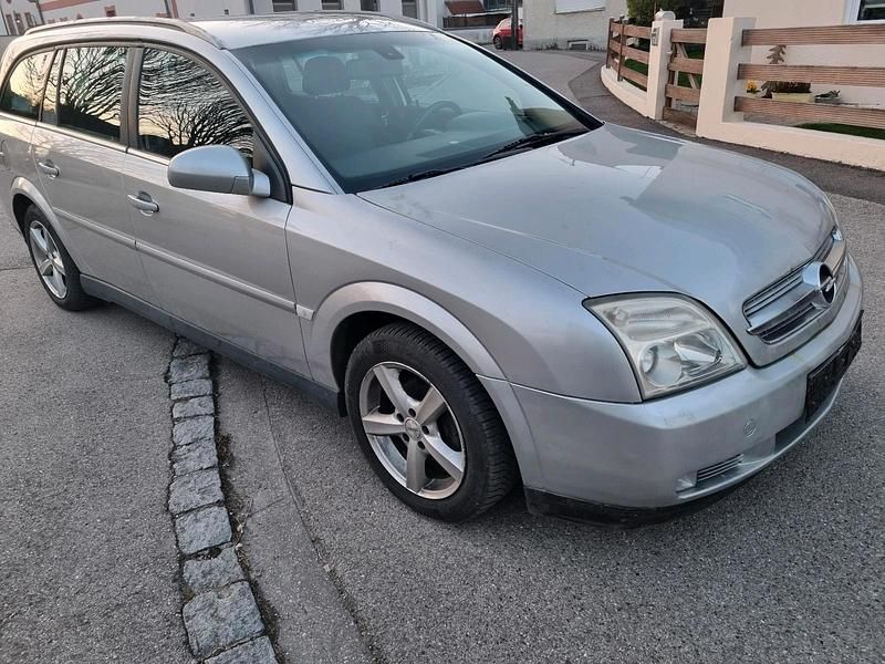 Gebraucht Opel Vectra 130 PS (95 kW) 2004 Silber Kombi