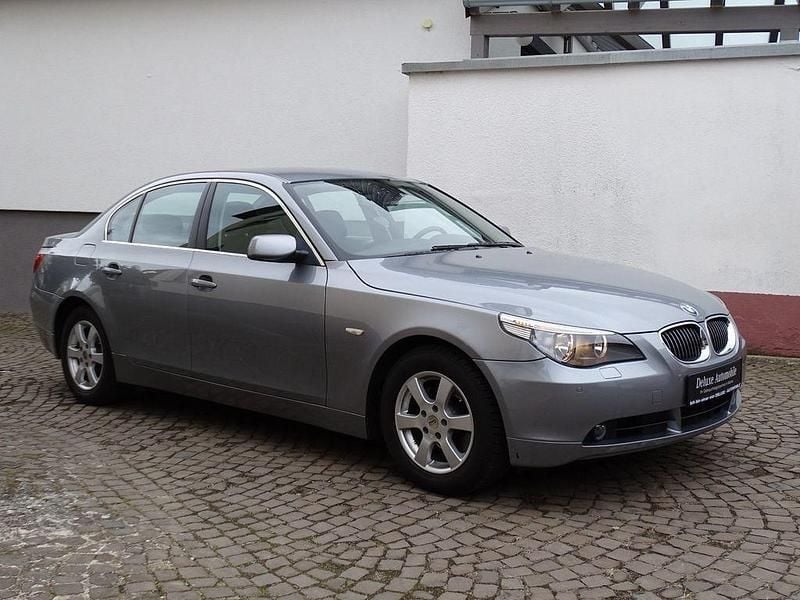 Gebraucht BMW 525 218 PS (160 kW) 2005 Grau Limousine