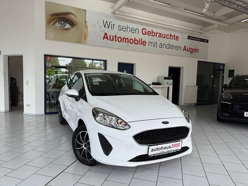Weiß Gebraucht 2017 Ford Fiesta Trend Kleinwagen | 6.450 € (Etwas zu teuer) - Bild 1/4