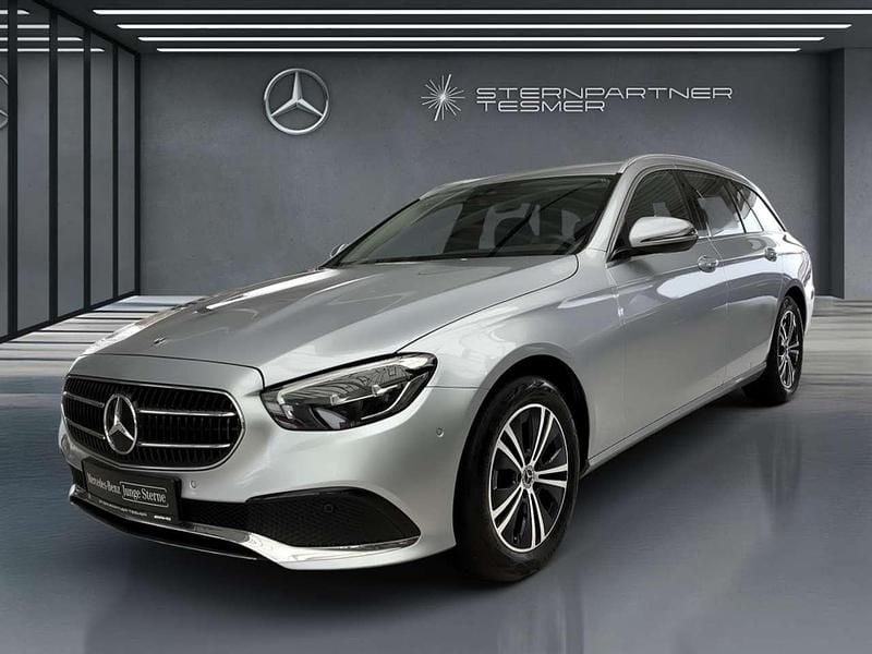 Gebraucht Mercedes E220 Avantgarde 200 PS (147 kW) 2023 Silber Limousine
