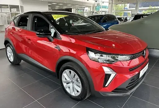 Używany Renault Captur Evolution 91 KM (66 kW) 2025 Czerwony SUV