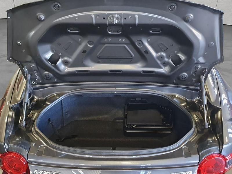 Gebraucht Mazda MX5 Sports-Line 160 PS (117 kW) 2018 Grau Cabrio