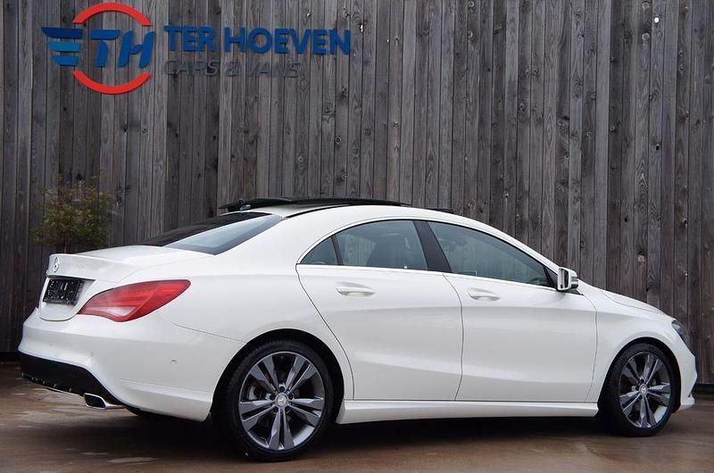 Gebraucht Mercedes CLA180 109 PS (80 kW) 2017 Weiß Limousine