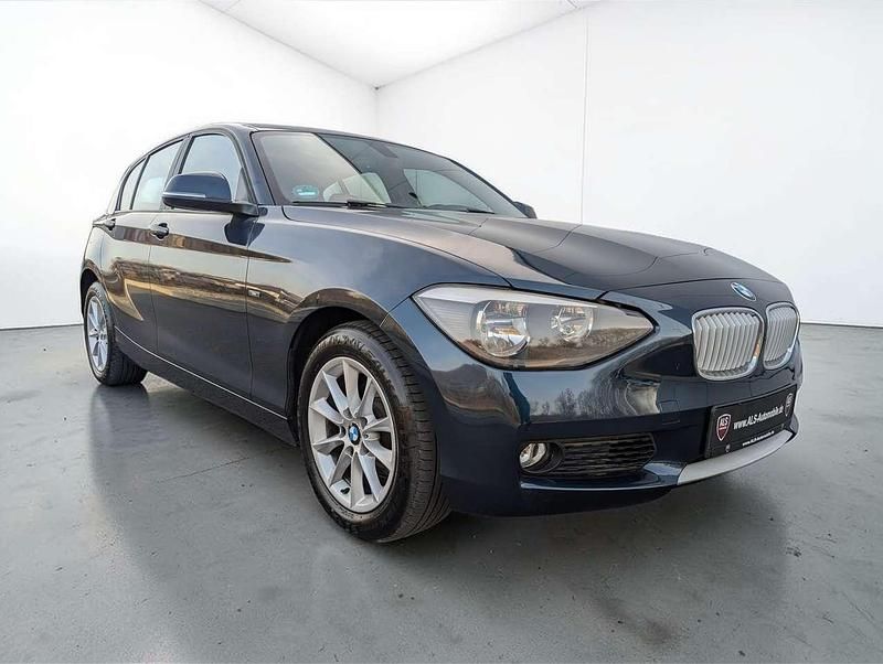 Gebraucht BMW 118 Urban Line 170 PS (125 kW) 2013 Midnight blue metallic Kleinwagen