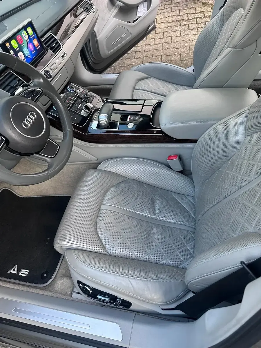 Gebraucht Audi A8 351 PS (258 kW) 2010 Grau Limousine
