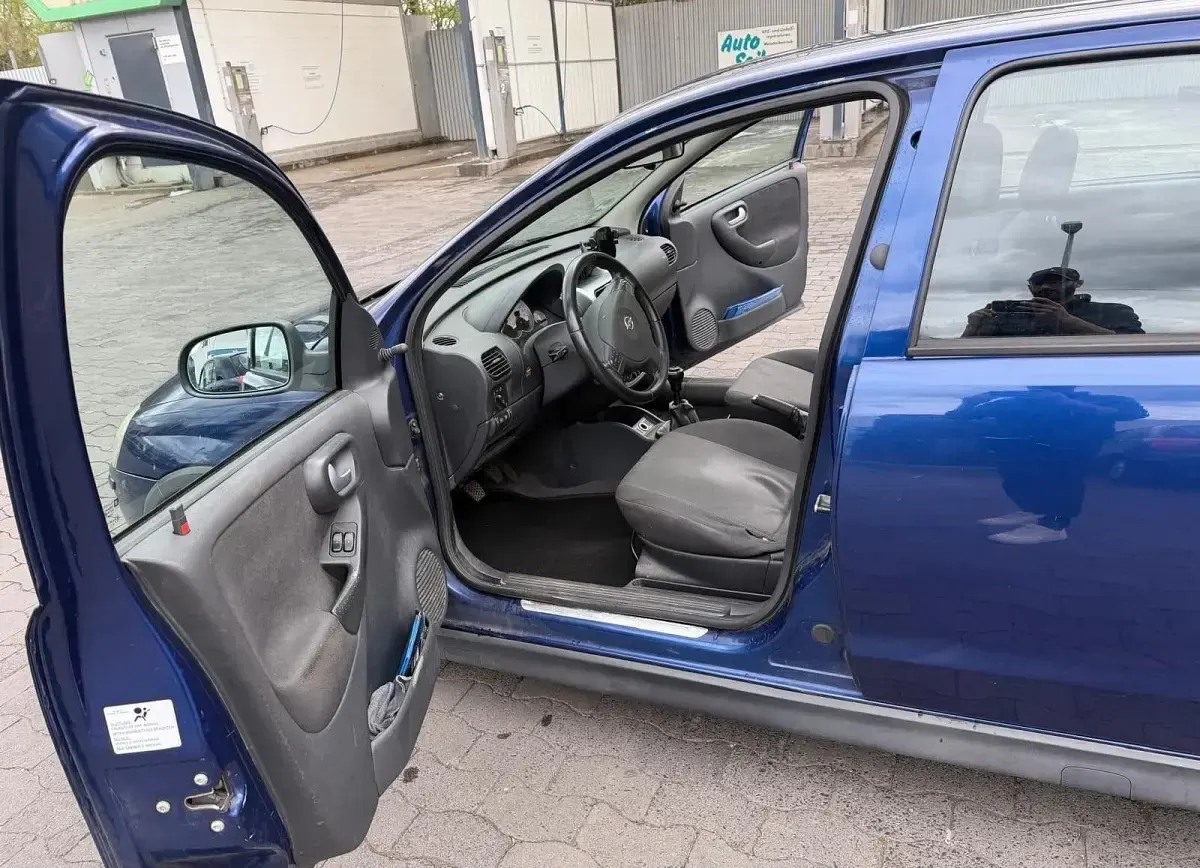 Gebraucht Opel Corsa 70 PS (51 kW) 2006 Blau Kleinwagen