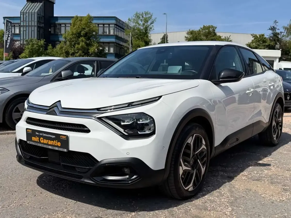 Gebraucht Citroën C4 131 PS (96 kW) 2021 Lack weiss banquise/typ aussen Limousine