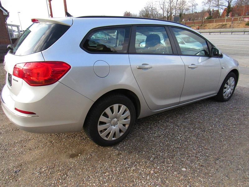 Gebraucht Opel Astra 140 PS (102 kW) 2015 Silber Kombi