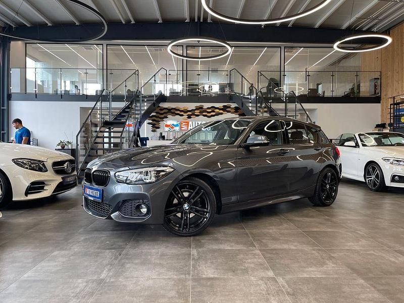 Grau Gebraucht 2018 BMW 118 M Sport Kleinwagen | 19.490 € (Fairer Preis) - Bild 1/4