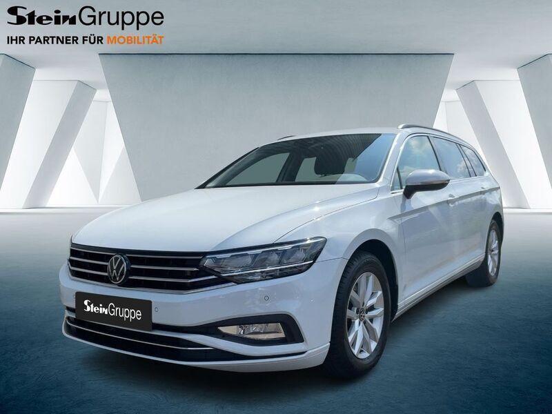 Weiß Gebraucht 2023 VW Passat Business Kombi | 26.960 € (Guter Preis) - Bild 1/4