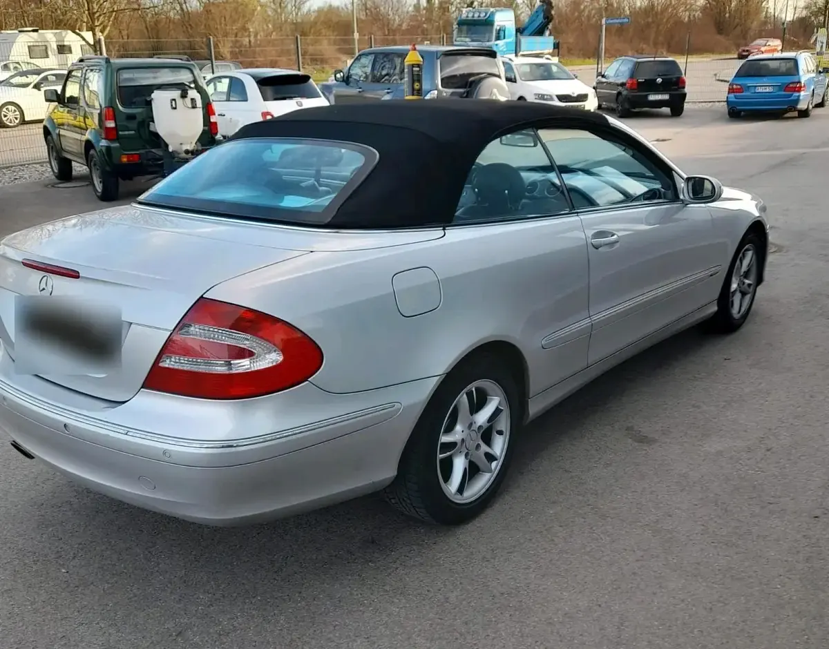 Gebraucht Mercedes SLK200 163 PS (119 kW) 2003 Silber Cabrio