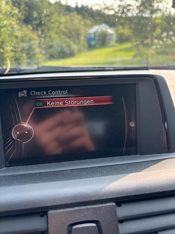 Gebraucht BMW 116 109 PS (80 kW) 2016 Schwarz Kleinwagen