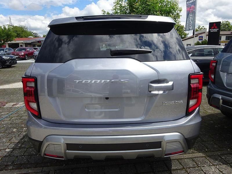 Usata KGM Torres 163 CV (119 kW) 2024 Argento SUV
