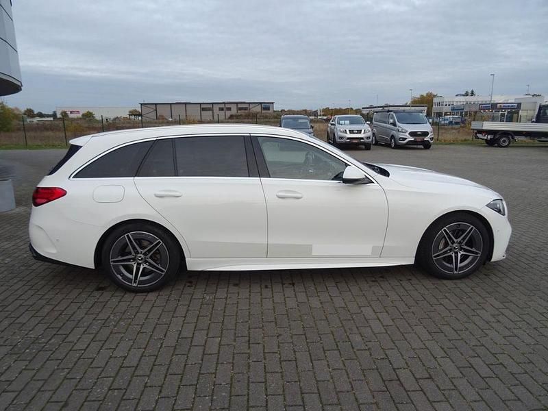 Gebraucht Mercedes C200 AMG line 204 PS (150 kW) 2022 Weiß Kombi