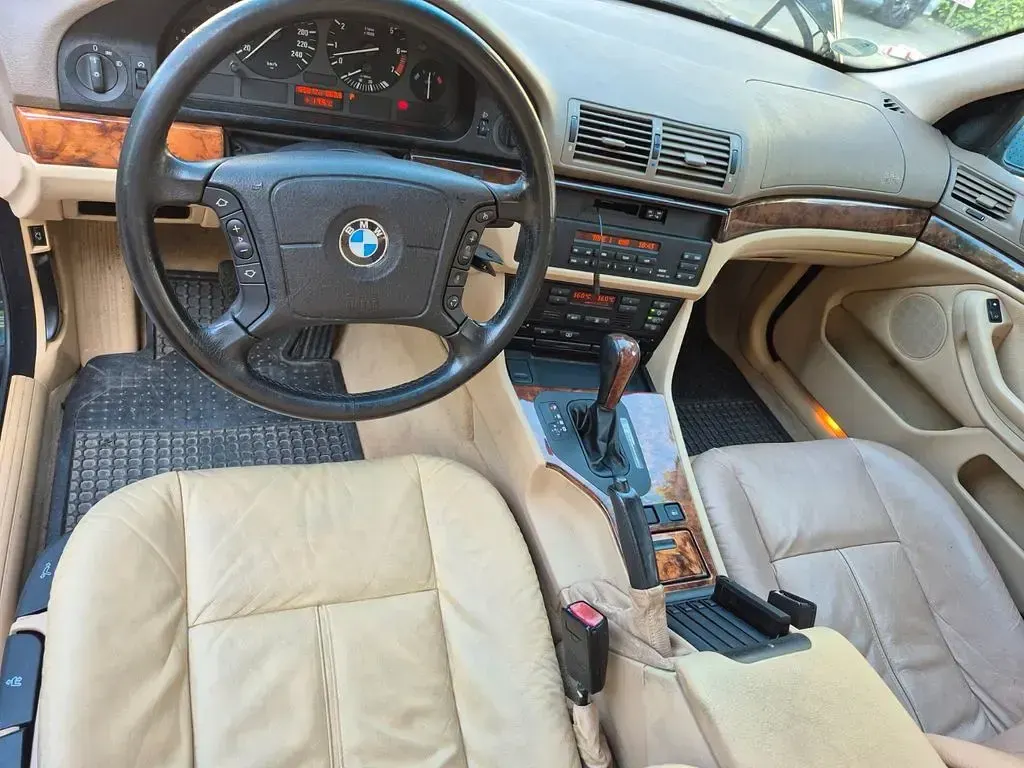 Gebraucht BMW 523 170 PS (125 kW) 1997 Grün Limousine