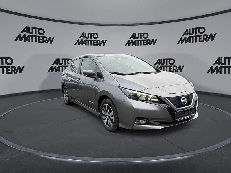 Gebraucht Nissan Leaf 360º 110 kW (150 PS) 2020 Gun metallic (m) Kleinwagen