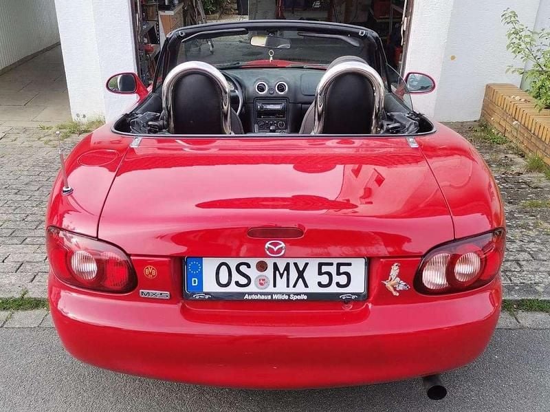 Second-hand Mazda MX5 110 CP (80 kW) 2002 Roșu Cabrio