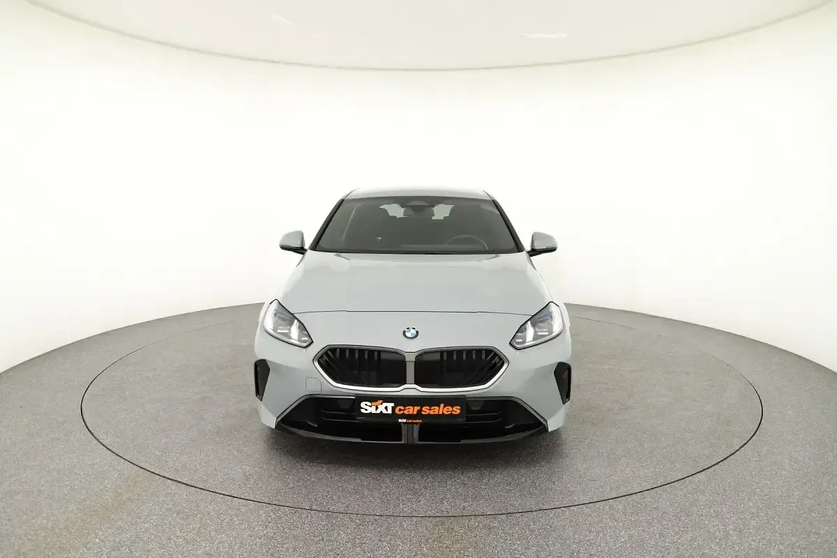 Gebraucht BMW 120 M Sport 125 PS (91 kW) 2025 Grau Kleinwagen