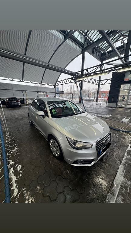 Gebraucht Audi A1 S-Line 122 PS (89 kW) 2010 Silber Kleinwagen