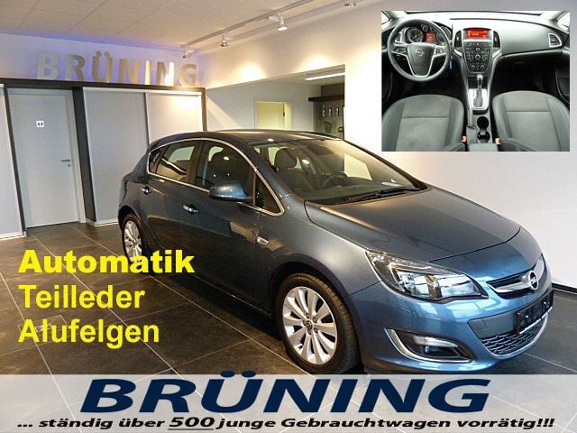 Gebraucht Opel Astra 140 PS (102 kW) 2013 Blau metallic Limousine