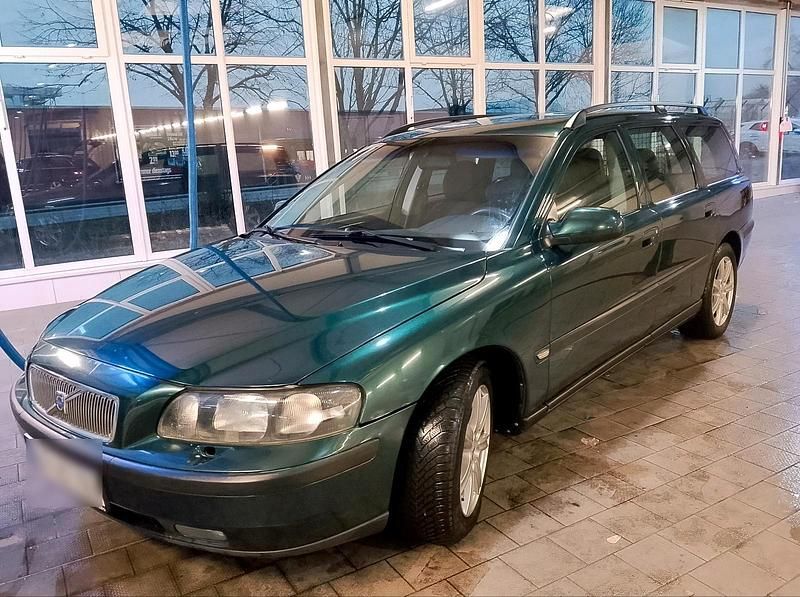 Gebraucht Volvo V70 163 PS (119 kW) 2001 Grün Kombi