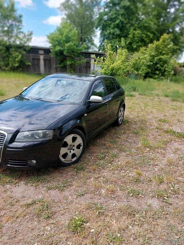 Schwarz Gebraucht 2007 Audi A3 Kombi | 3.000 € (Guter Preis) - Bild 1/4