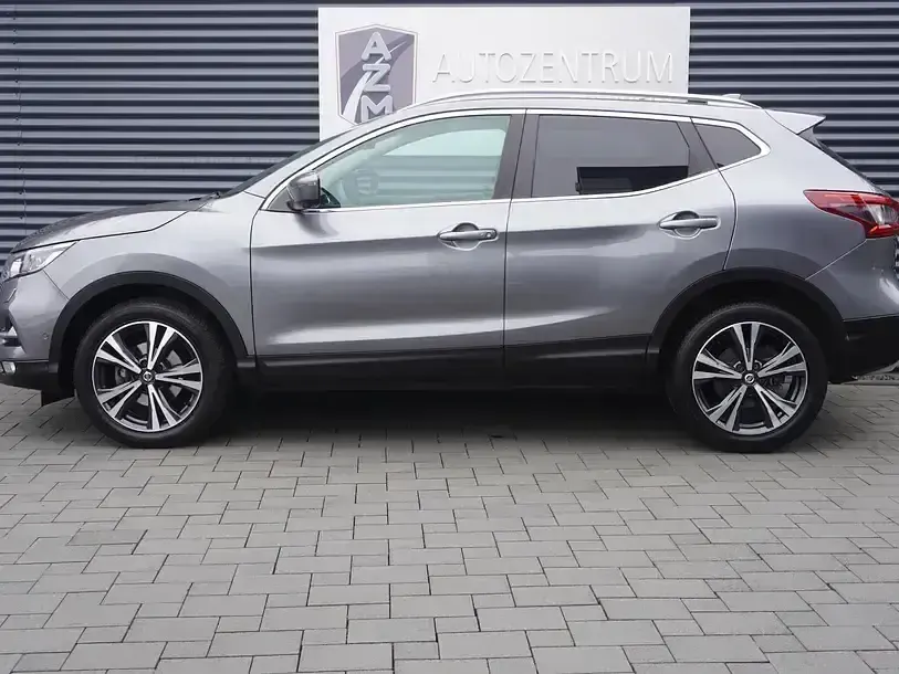 Gebraucht Nissan Qashqai N-Connecta 159 PS (116 kW) 2019 Grau metallic SUV
