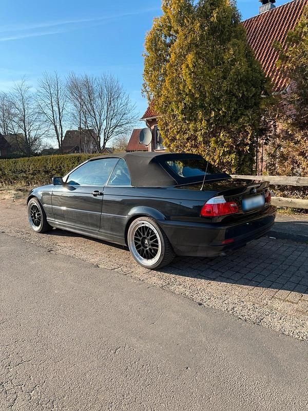 Gebraucht BMW 320 Cabriolet Exclusive 150 PS (110 kW) 2005 Schwarz Cabrio