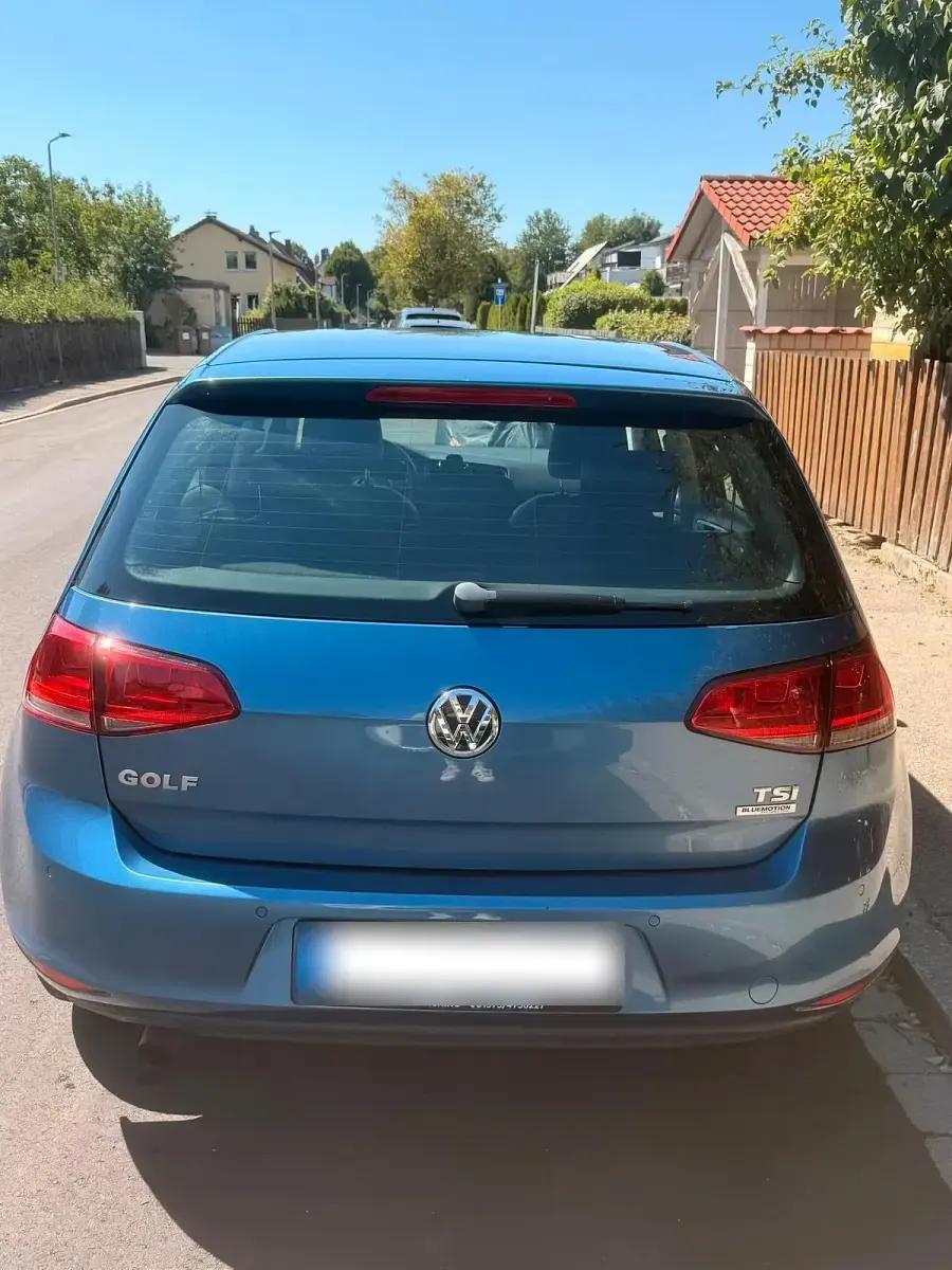 Gebraucht VW Golf VII 105 PS (77 kW) 2013 Blau Limousine