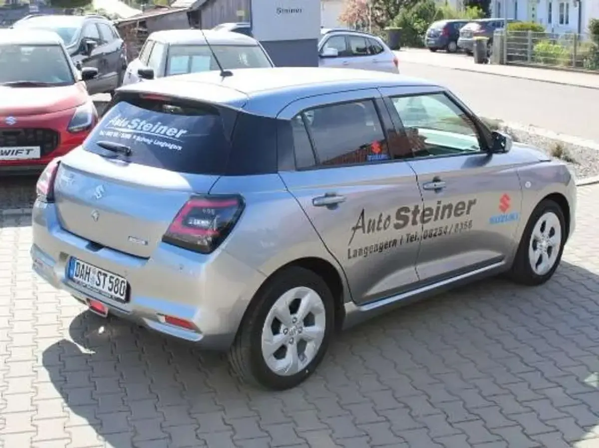 Gebraucht Suzuki Swift Comfort 83 PS (61 kW) 2025 Premium silver Kleinwagen