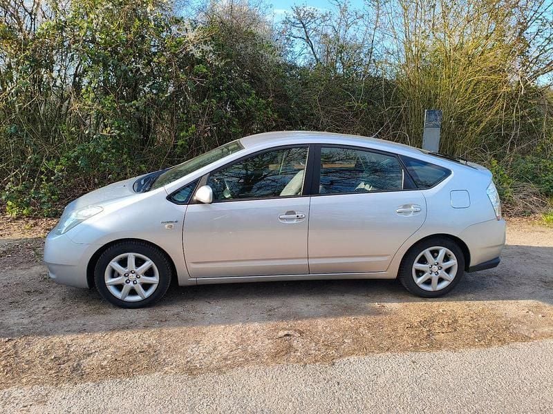 Gebraucht Toyota Prius Sol 111 PS (81 kW) 2006 Silber Kleinwagen