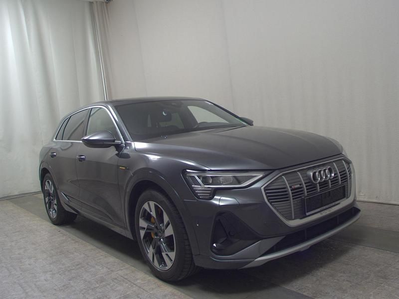 Gebraucht Audi e-tron S-Line 300 kW (408 PS) 2023 Grau SUV