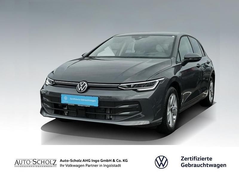 Grau Gebraucht 2024 VW Golf VIII Life Limousine | 27.412 € (Fairer Preis) - Bild 1/4