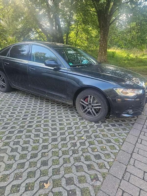 Gebraucht Audi A6 177 PS (130 kW) 2011 Schwarz Limousine