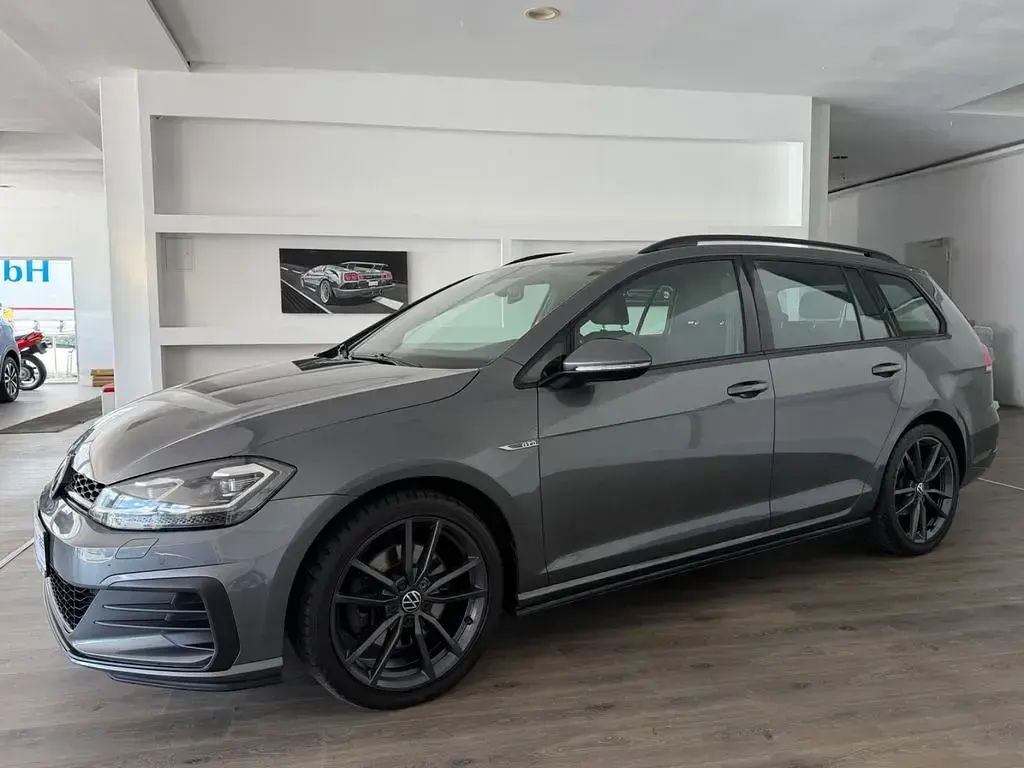 Gebraucht VW Golf VII GTD 184 PS (135 kW) 2019 Grau Kombi